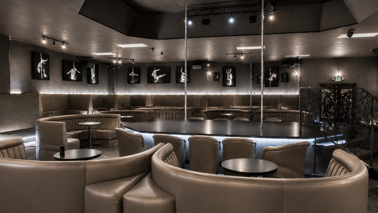 Upscale lounge seating
